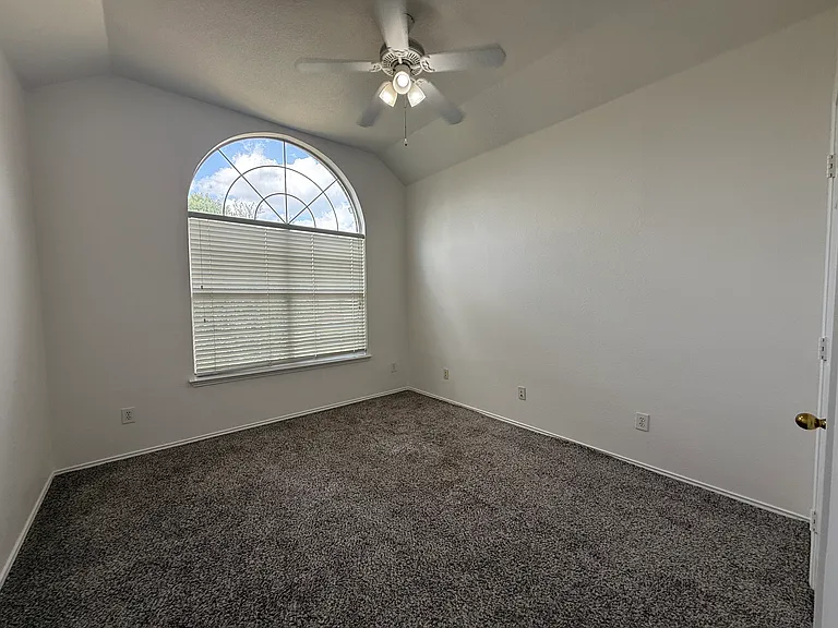 4316 Giovanni Dr — Photo 12
