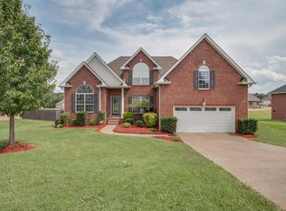 607 Briarhill Rd, Lebanon, TN 37087