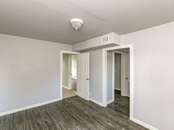 2nd image of 1124 Morgan Ave