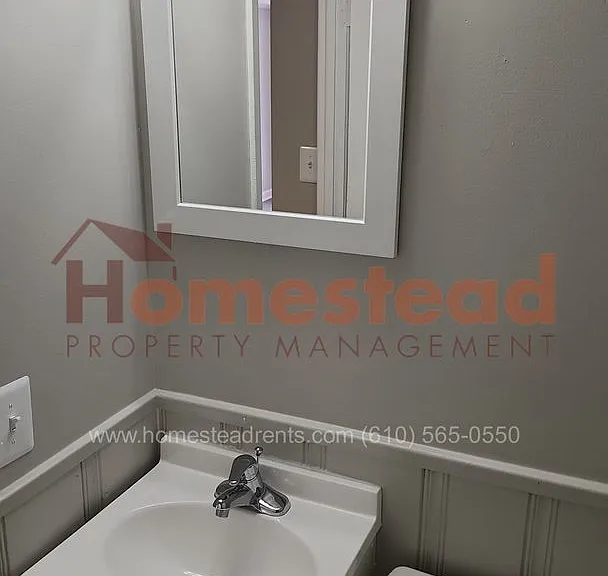 121 Long Ln — Photo 10