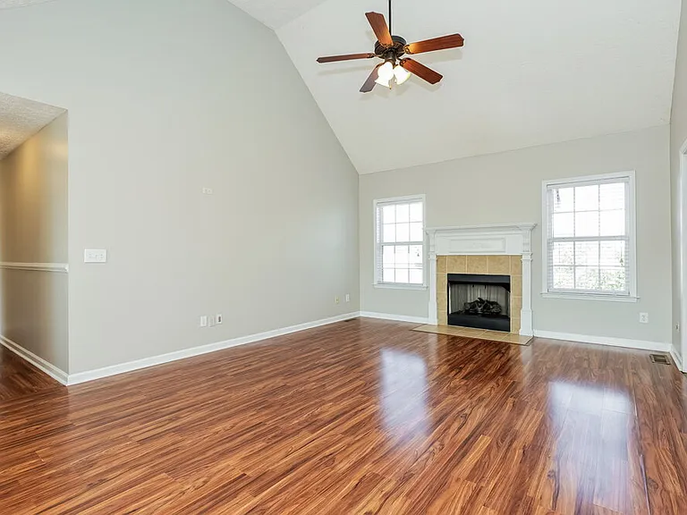 3128 Hardwood Dr — Photo 5