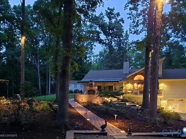 191 Oakwood Dr, Mineral, VA 23117