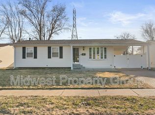 940 Madison Ln, Florissant, MO