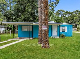 1003 Ake Ln, Jacksonville, FL 32218