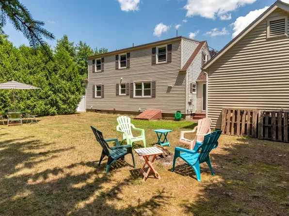 6 Doelson Street, Somersworth, NH 03878