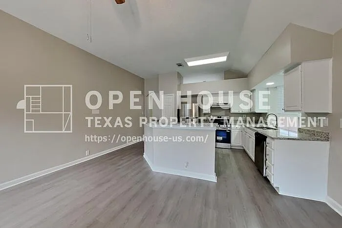 5026 Maple Brook Ln — Photo 6