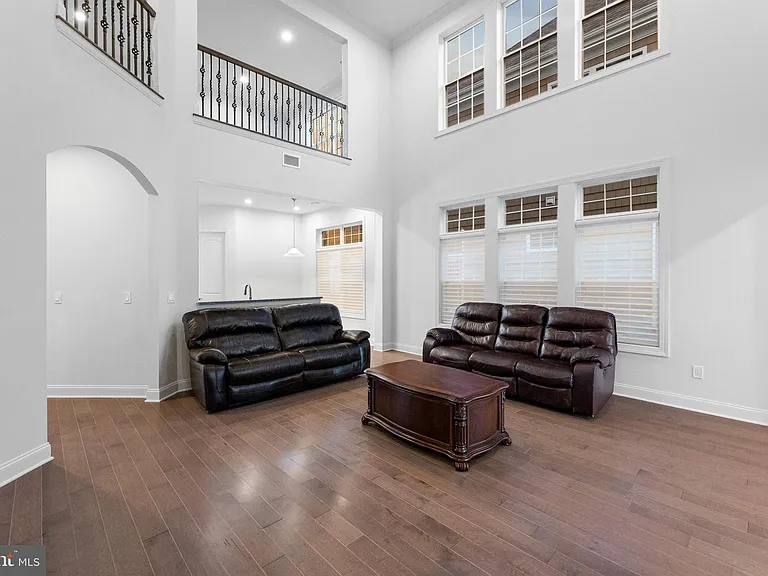 105 Samjan Cir — Photo 16