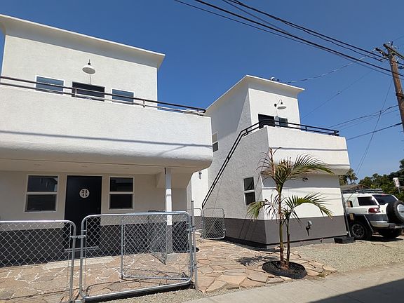 2nd image of 3443 Collier Ave