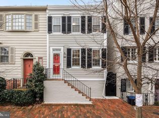 2812 Dumbarton St NW, Washington, DC 20007