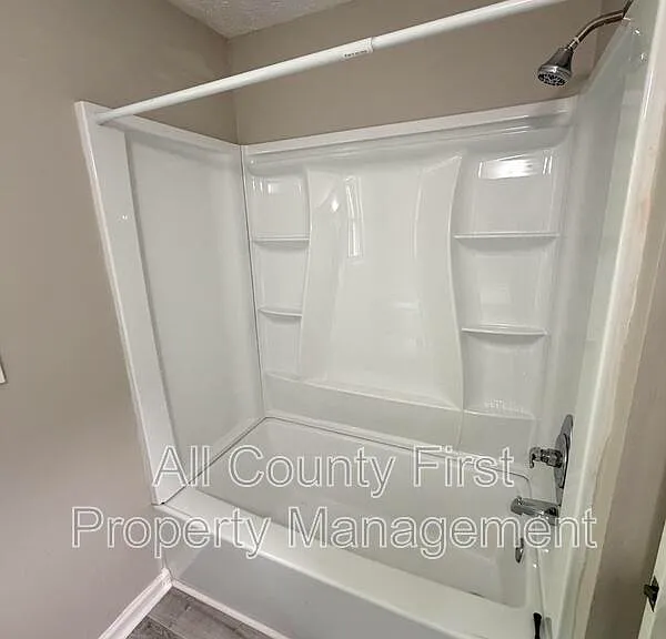 734 S Candler St — Photo 12