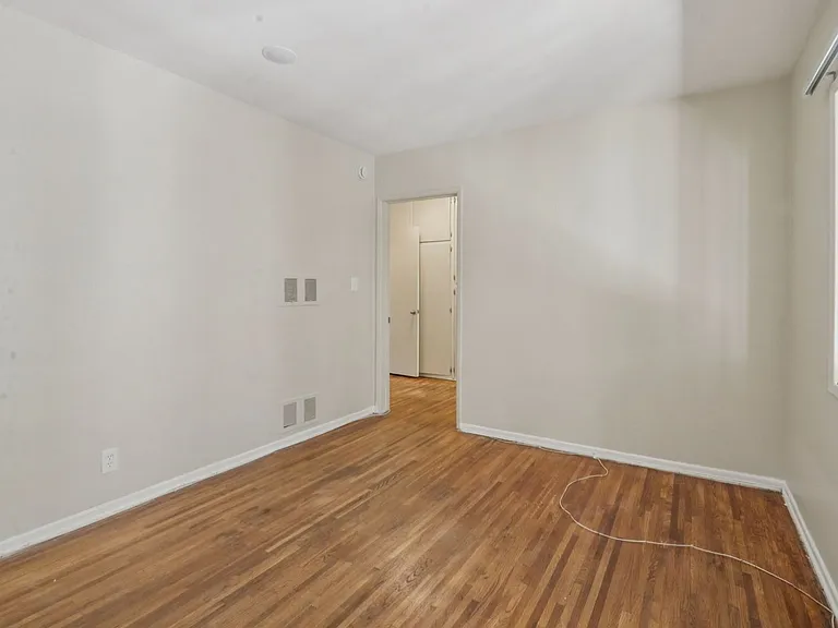 652 Veteran Ave — Photo 107