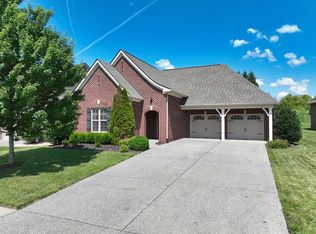 223 Meandering Dr, Lebanon, TN 37090