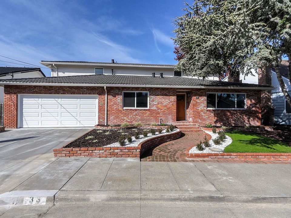 1st image of 33 Oak Hill Cir