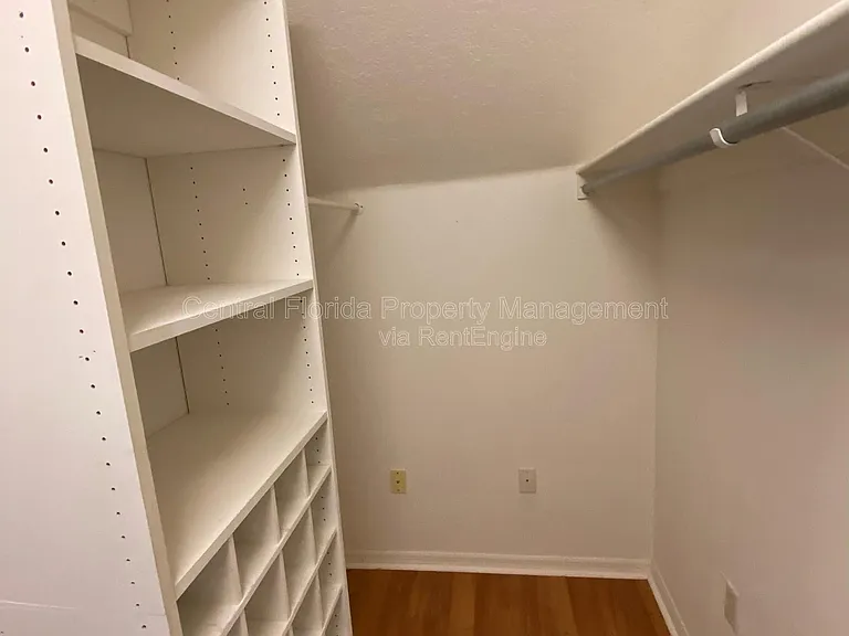 10885 Piping Rock Cir — Photo 20