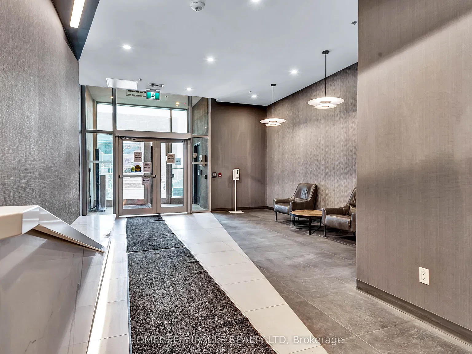 2 bed, $1,650 — Photo 4