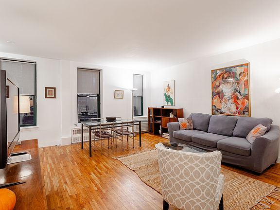 3rd image of 15 E 11th St APT 2M