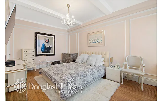 Sold by Douglas Elliman | media 12