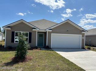 201 Ashworth Dr, Tabor City, NC 28463