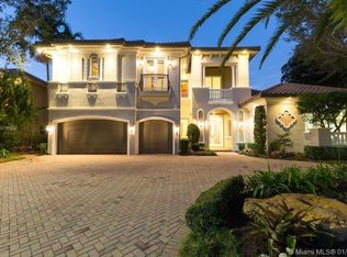 10281 Blue Palm St, Plantation, FL 33324
