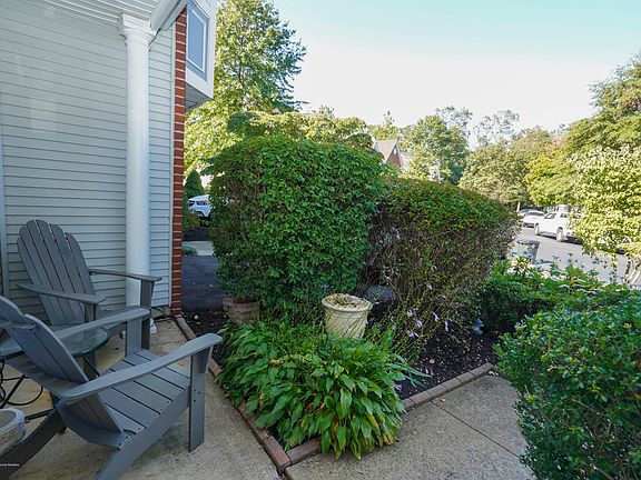 3rd image of 44 Tarpon Dr