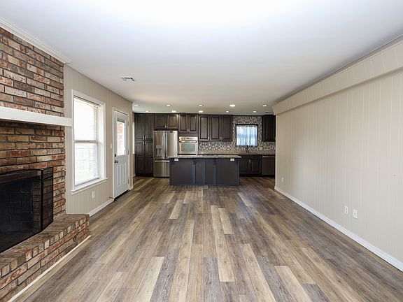 5th image of 2712 S 98th East Ave