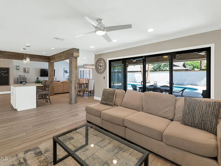 8108 E Morgan Trl — Photo 6