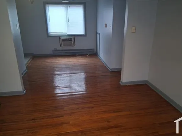 708 W 111th St #2N, Chicago, IL 60628
