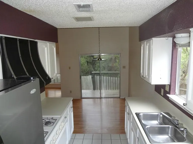 9100 Wildridge Dr #102 — Photo 7