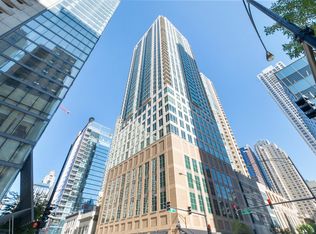 2 E Erie St APT 3714, Chicago, IL 60611