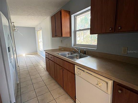 5th image of 2060 NW 42nd St