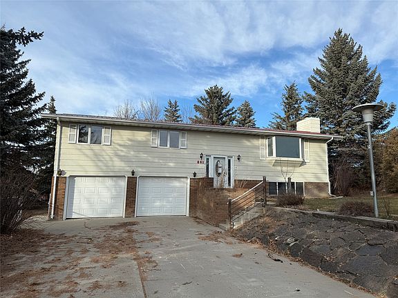 2nd image of 841 Granite Ave