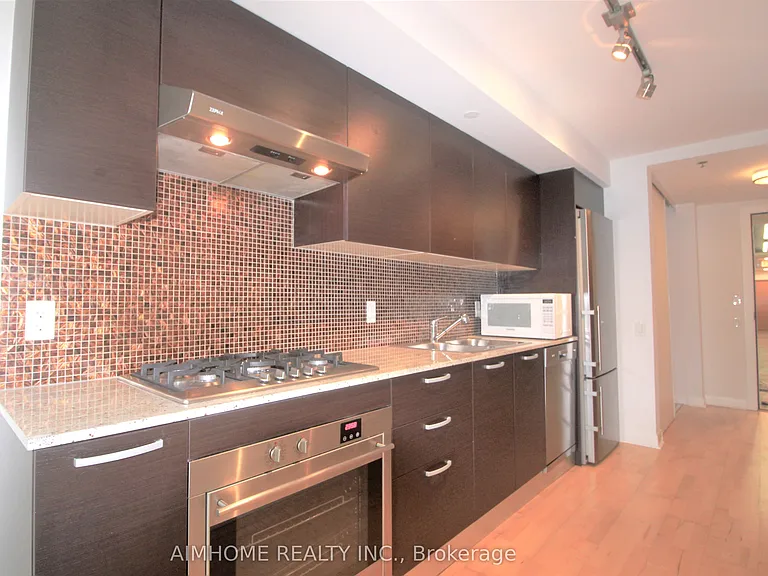 375 King St W #2208 — Photo 7