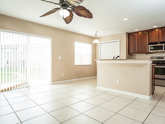 2nd image of 12652 Somerset Oaks St