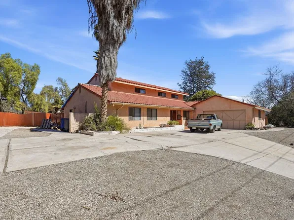 5747 Pray St, Bonita, CA 91902