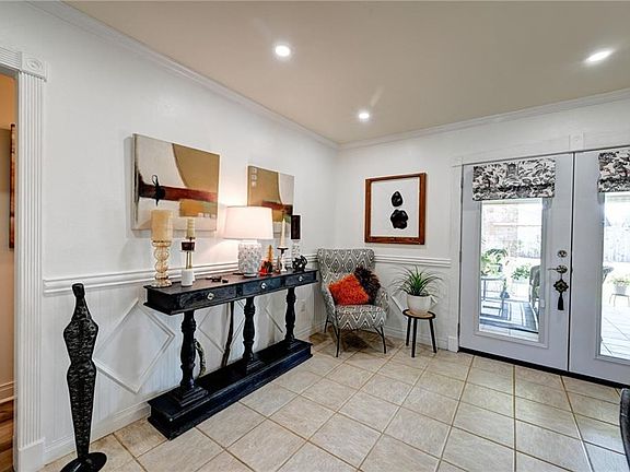 4th image of 769 Huckleberry Ln