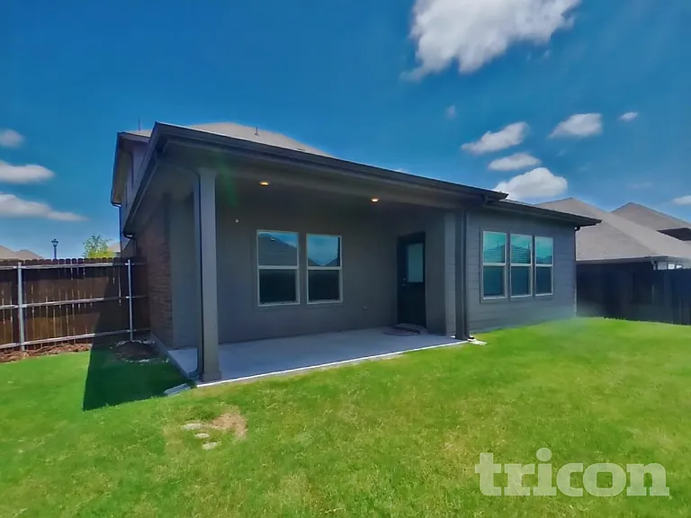 117 Lisa Ln — Photo 23