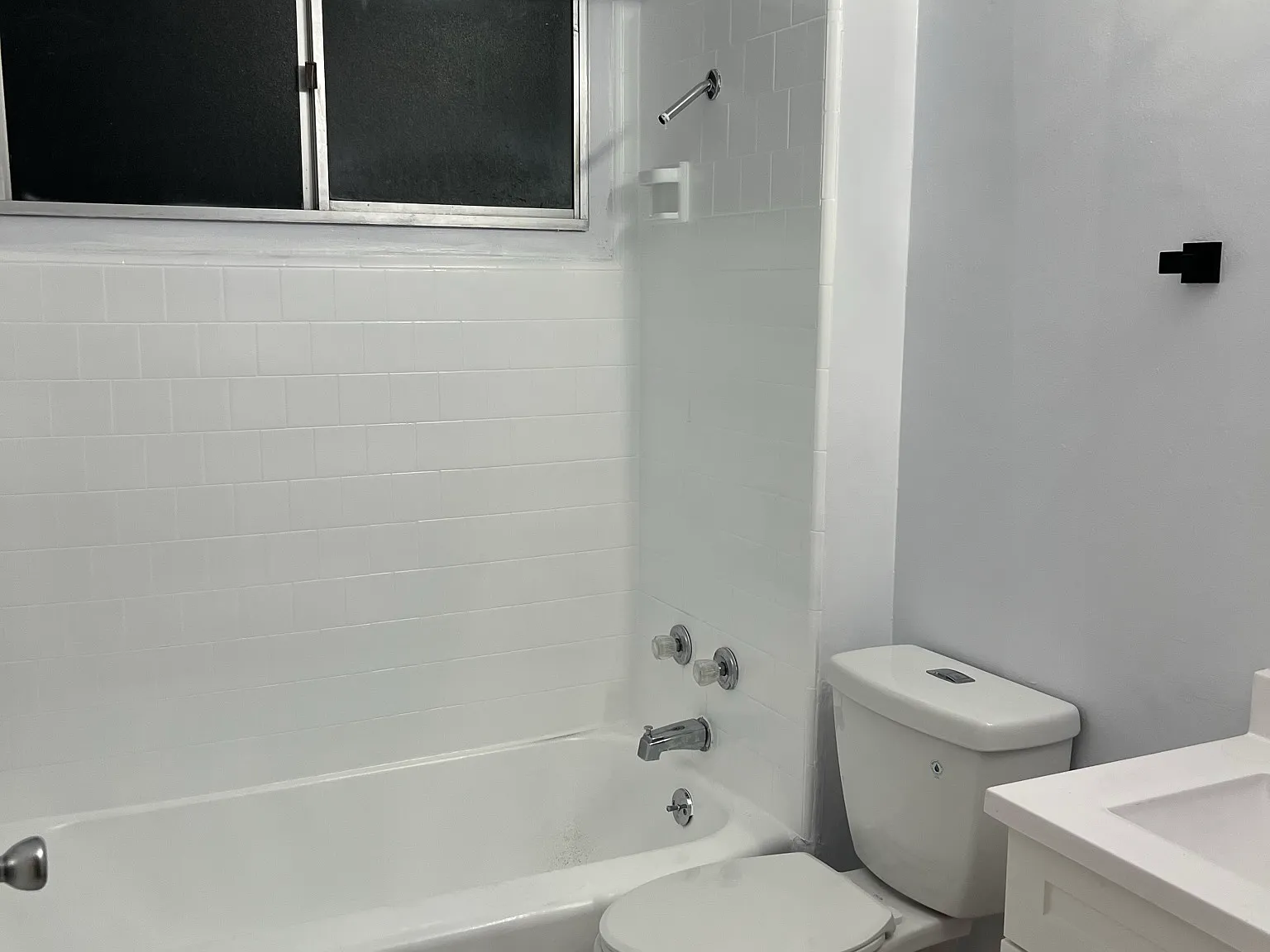 Room for Rent $830 - 1 Bedroom in Co-living home In Hemet — Photo 2