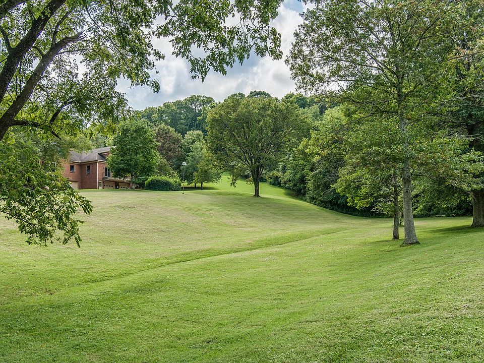 1st image of 311 Deerwood Ln