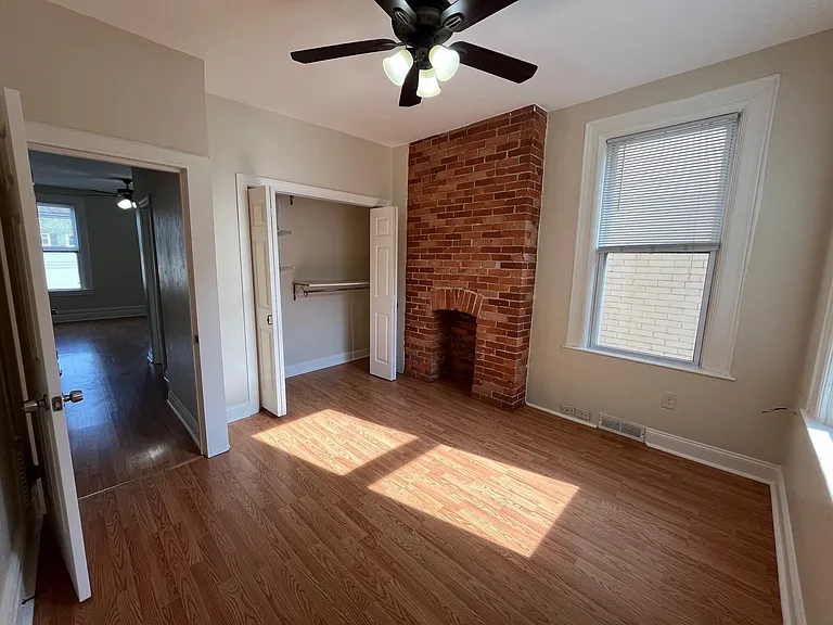 837 Highview St #2 — Photo 11