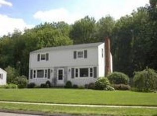 20 Edgewood Dr, Enfield, CT 06082