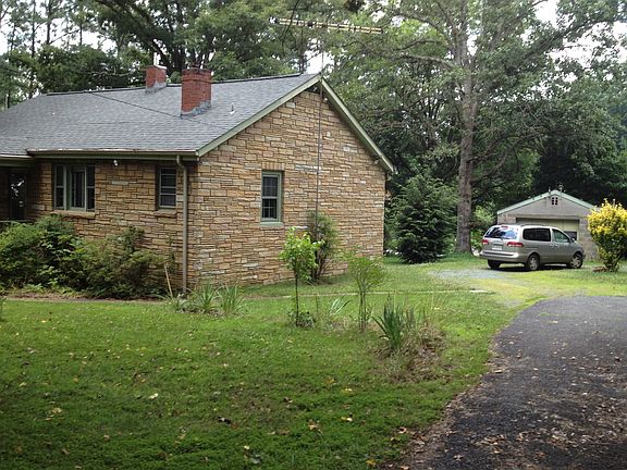 Cottage Country Feel