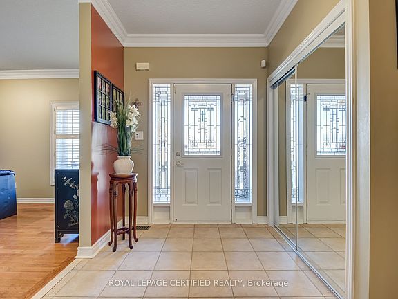 3rd image of 2 Orchard Park Gate