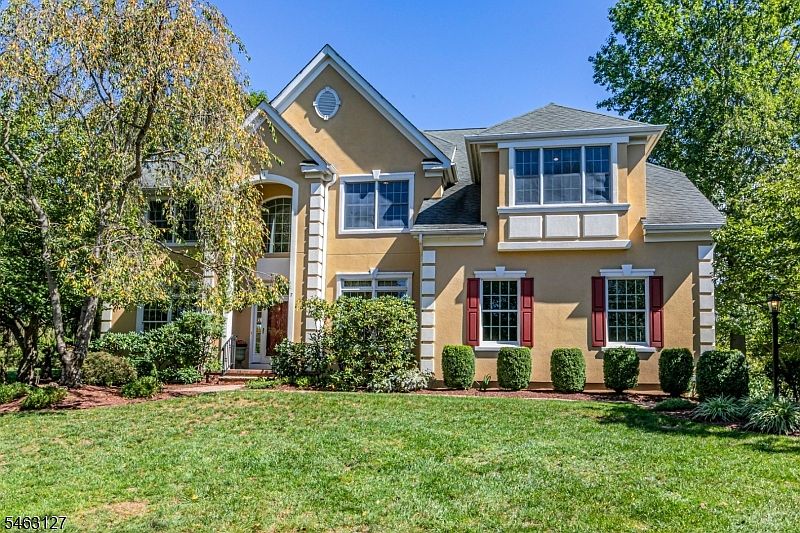 7 Firestone Ct — Cherry Valley Country Club