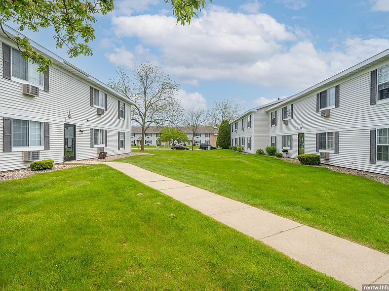 335-339 407 Southtowne Dr — Photo 80