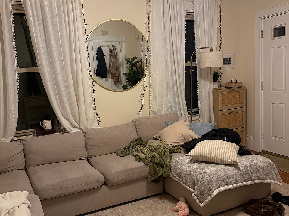 2nd image of 378 Charles St #1