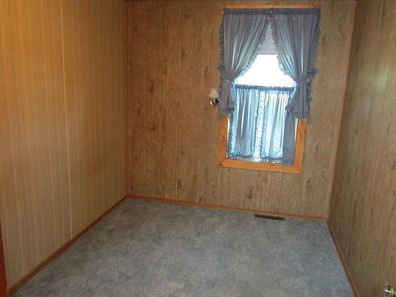 5th image of 1031 Dettloff St