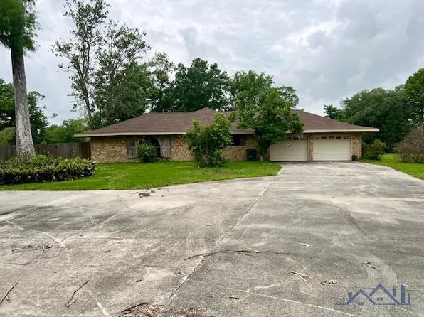 296 Bobcat Ln, Thibodaux, LA 70301