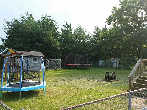 2nd image of 1226 Dewberry Dr