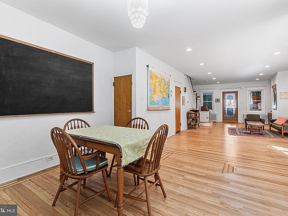 4th image of 1513 E Moyamensing Ave