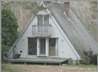 247 Wilderwood Dr, Guilford, CT 06437